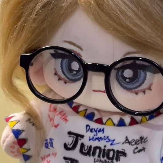 Taylor Swift 27cm Doll + random outfit