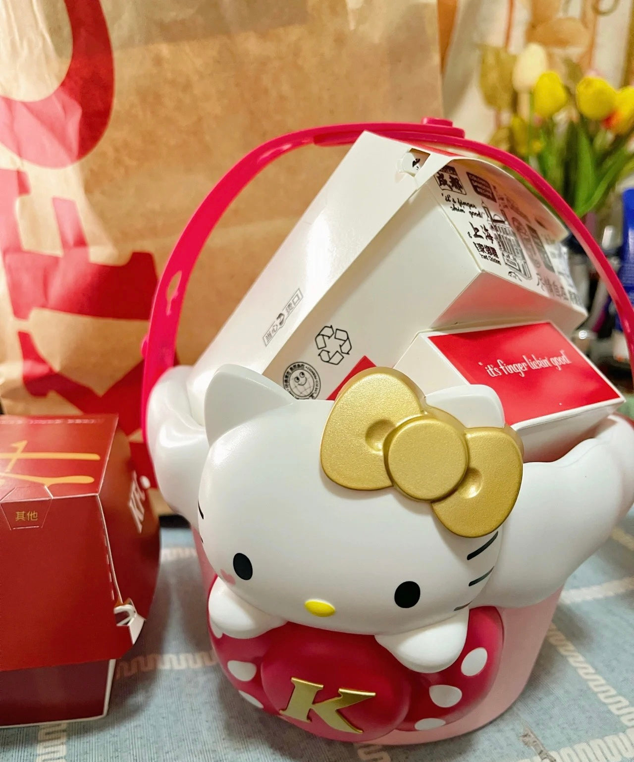 KFC X Sanrio 2021 Hello Kitty popcorn Bucket Cute and Kawaii