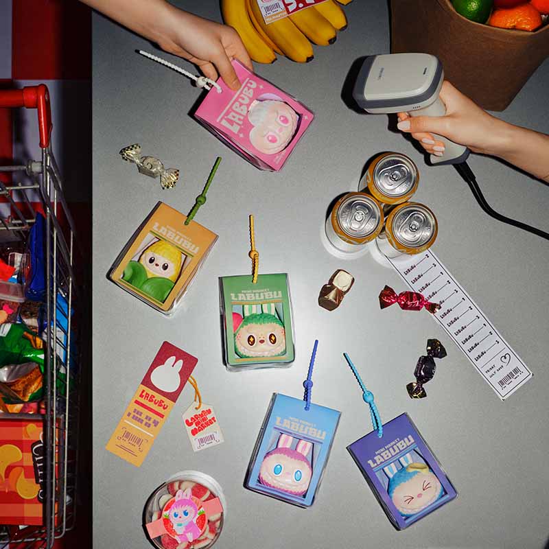 [AUTHENTIC POPMART ] Labubu The Monsters Wacky Mart Series Pinch Pendant Blind Box